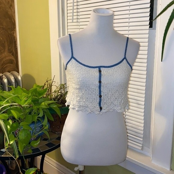 Like New Paper Crane Crop Top - Picture 1 of 7